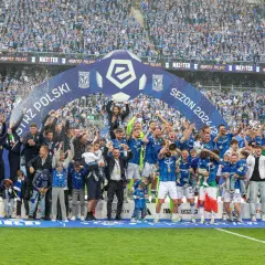 Ekstraklasa 2026: Kto mistrzem? Analiza faworytów i obrońcy tytułu
