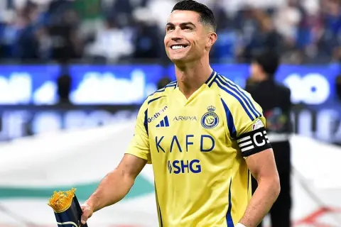 Zarobki Cristiano Ronaldo: Jak CR7 zdobył miliardy? Poznaj kwoty!