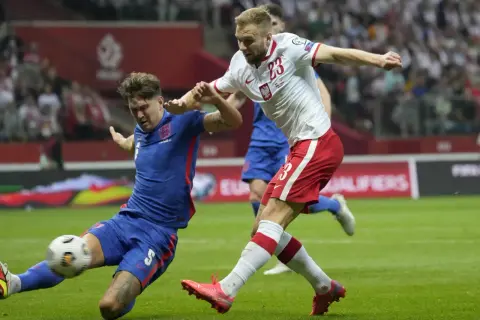 Tymoteusz Puchacz zarobki: Ile zarabia piłkarz? Analiza