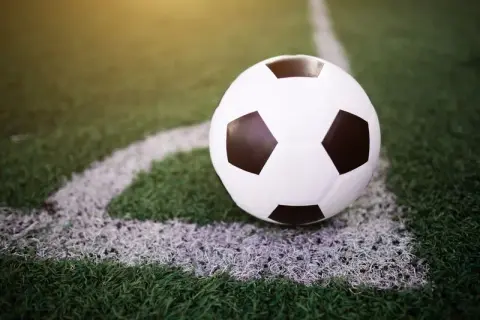 Hattrick w piłce nożnej: definicja, rodzaje i rekordy