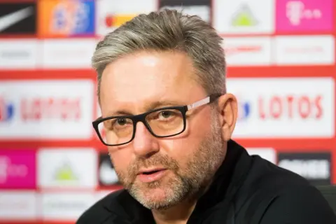 Zarobki Jerzego Brzęczka: pensja selekcjonera i klubowa