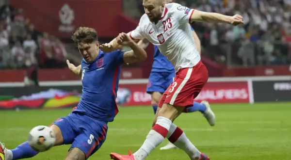 Tymoteusz Puchacz zarobki: Ile zarabia piłkarz? Analiza