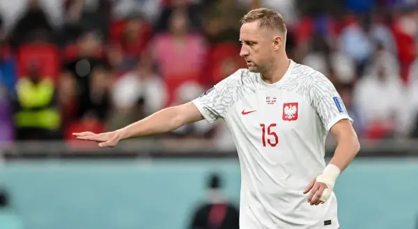 Kamil Glik zarobki: Ile zarabia w Cracovii i kiedyś?