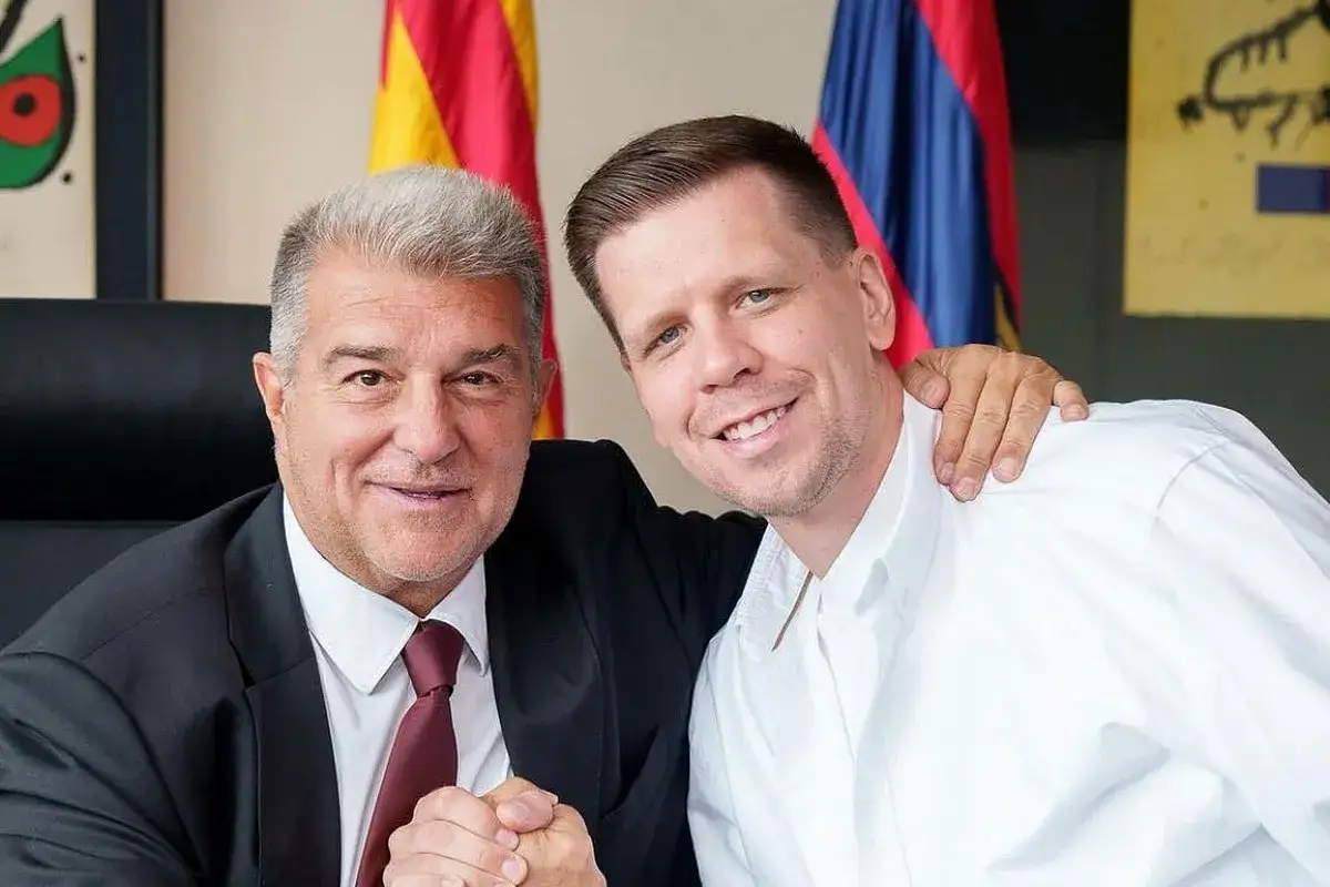 Wojciech Szczęsny i Joan Laporta, dyskusja o wojciech szczęsny zarobki w Barcelonie.