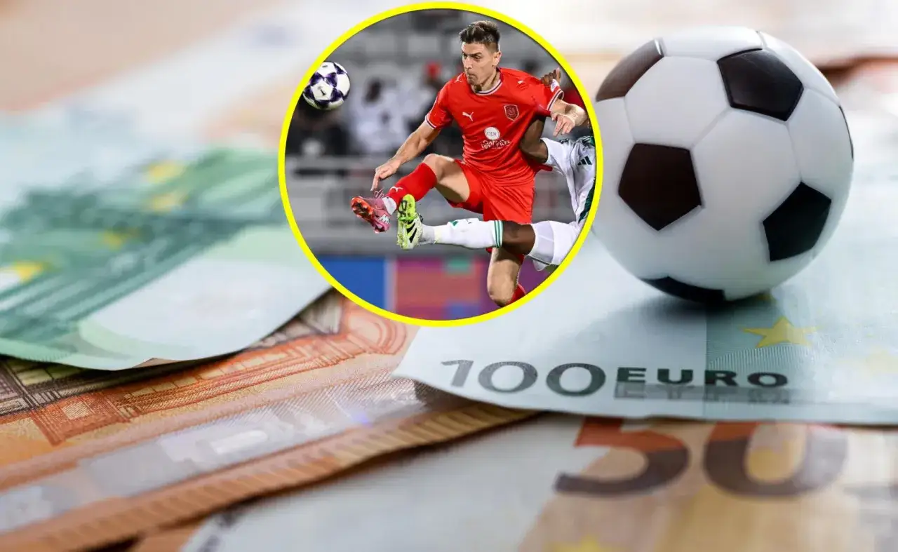Piłkarz Krzysztof Piątek w akcji, na tle banknotów euro. Czy jego zarobki są tak wysokie jak jego umiejętności?