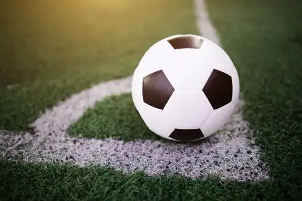 Hattrick w piłce nożnej: definicja, rodzaje i rekordy
